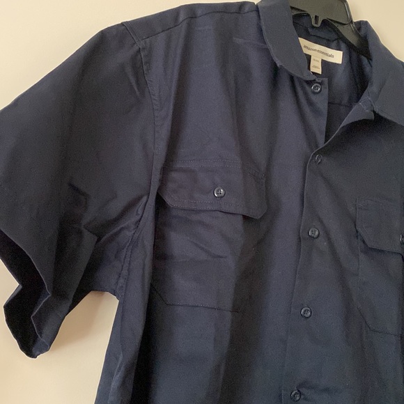 Amazon Essentials Men's Short-Sleeve Stain Wrinkle Resistant Work Shirt 2X blue - Picture 5 of 10
